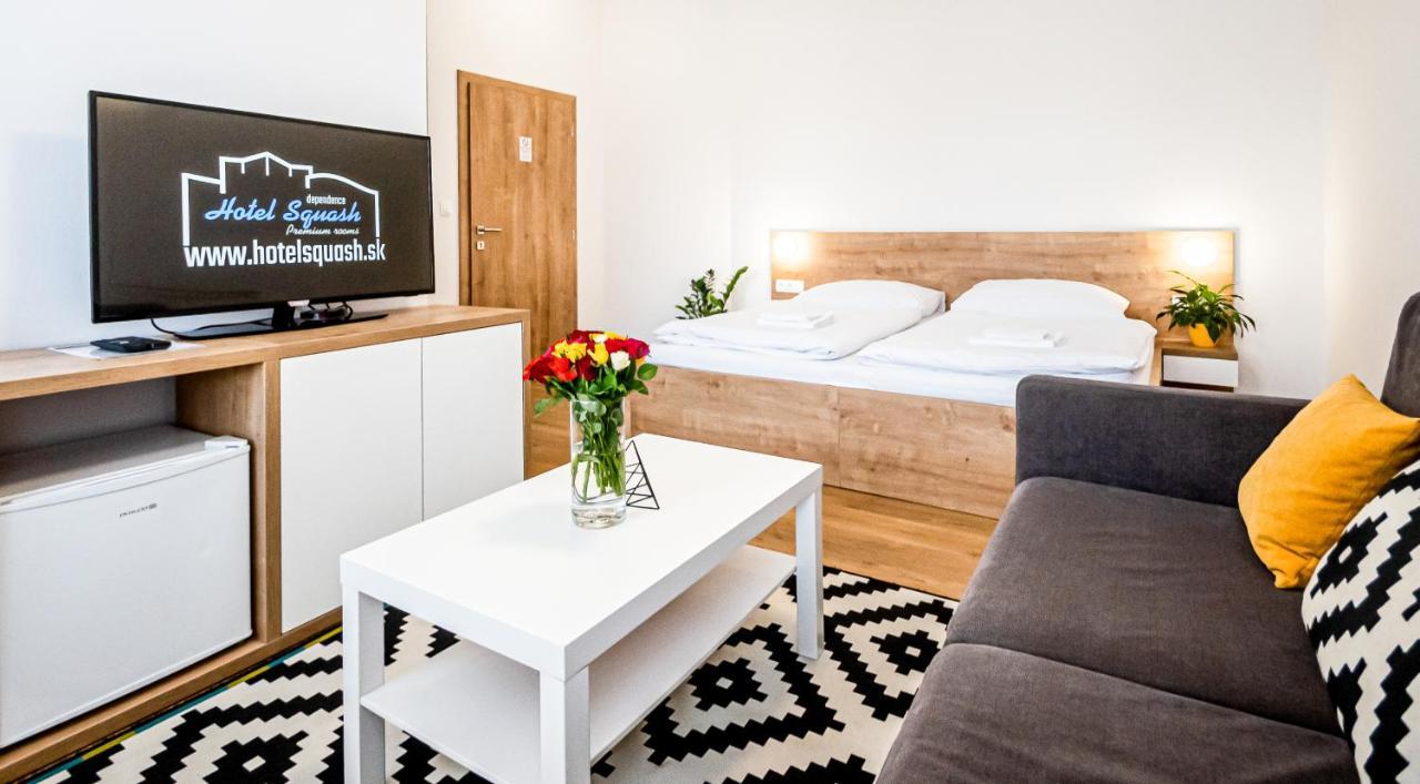 Hotel Squash Centrum بريفيدزا المظهر الخارجي الصورة
