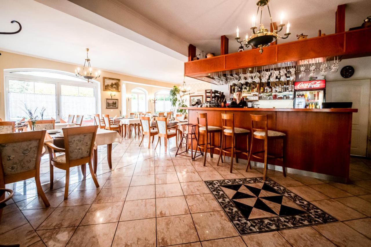 Hotel Squash Centrum بريفيدزا المظهر الخارجي الصورة